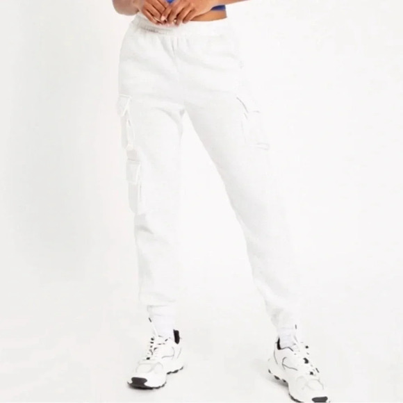 Rue21 white boyfriend cargo joggers - Picture 2 of 8